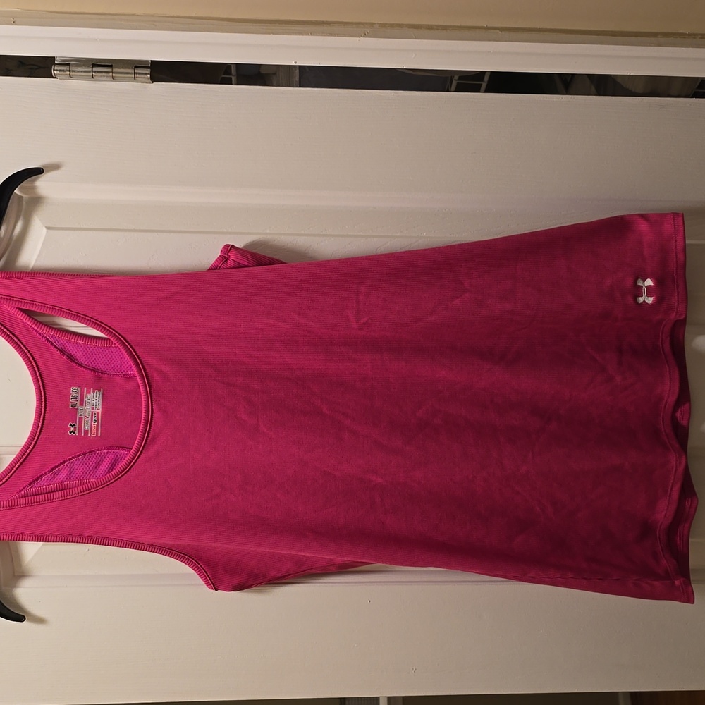 Women's Under Armour tank